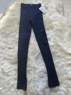 Salvatore Ferragamo Navy Knit Leggings Pants